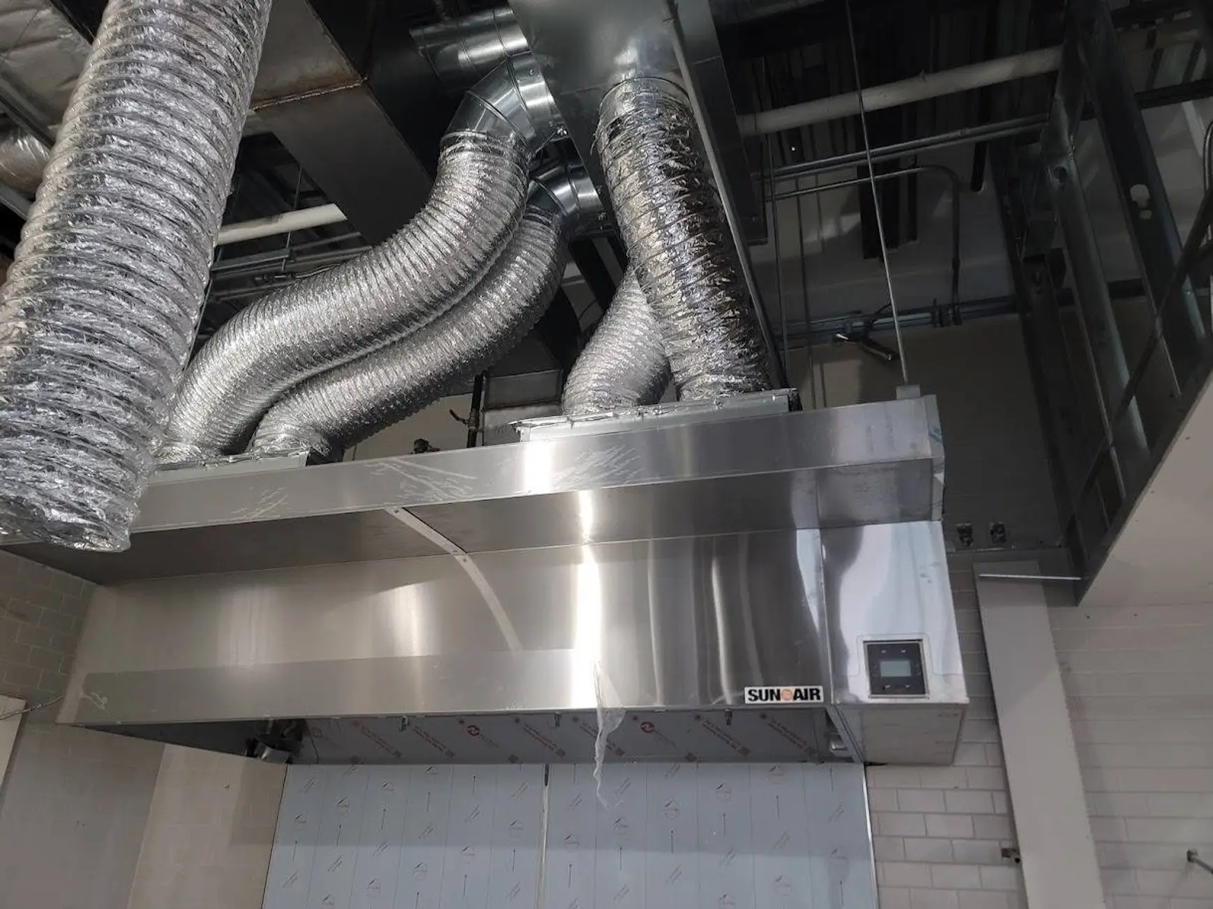 Kitchen exhaust duct installation